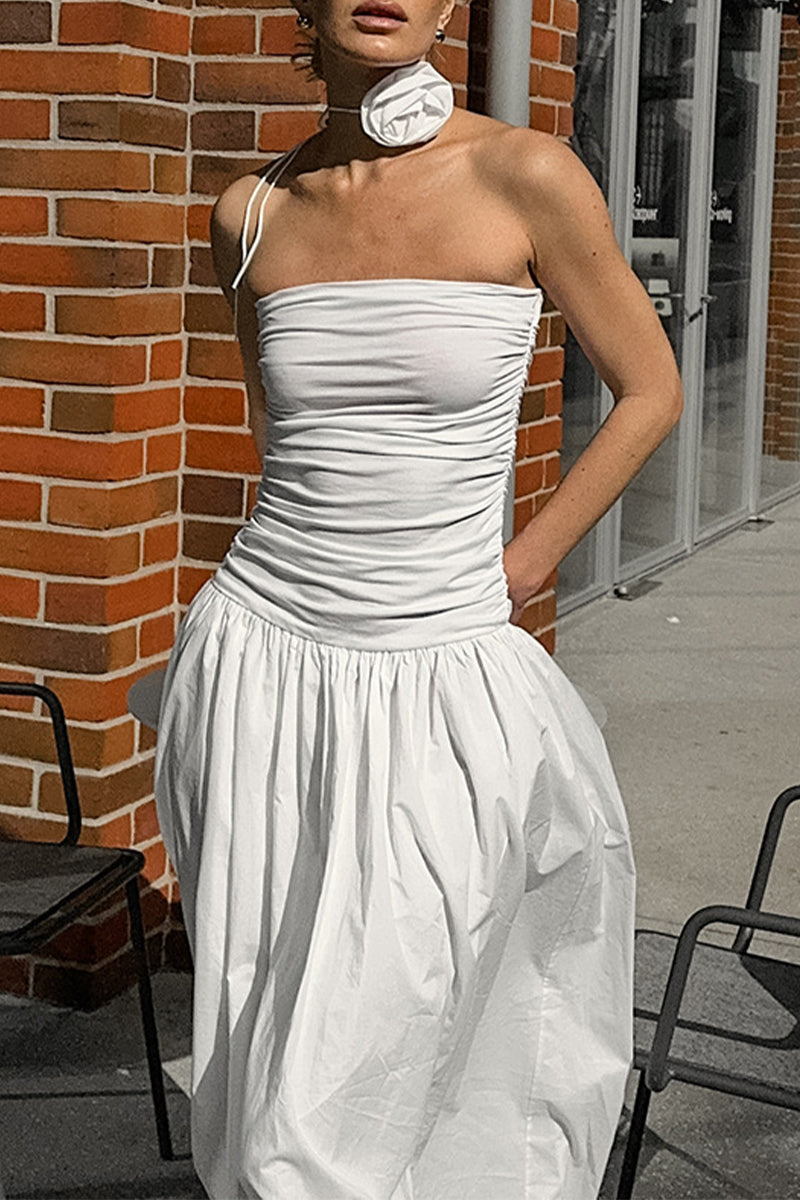 Vestidos sexys sin tirantes con flores fruncidas