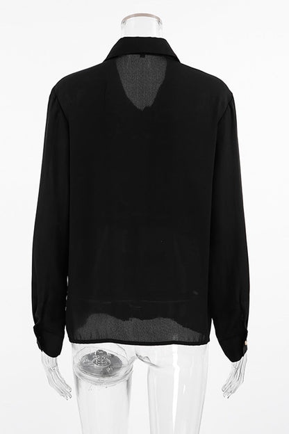 Blusas elegantes con botones, cuello vuelto y plisado