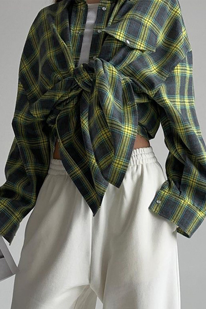 Blusa informal de calle con botones y bolsillos a cuadros, cuello vuelto en contraste (3 colores)