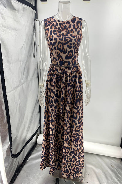 Conjunto informal de dos piezas sin mangas con cuello redondo, espalda descubierta y estampado de leopardo para vacaciones