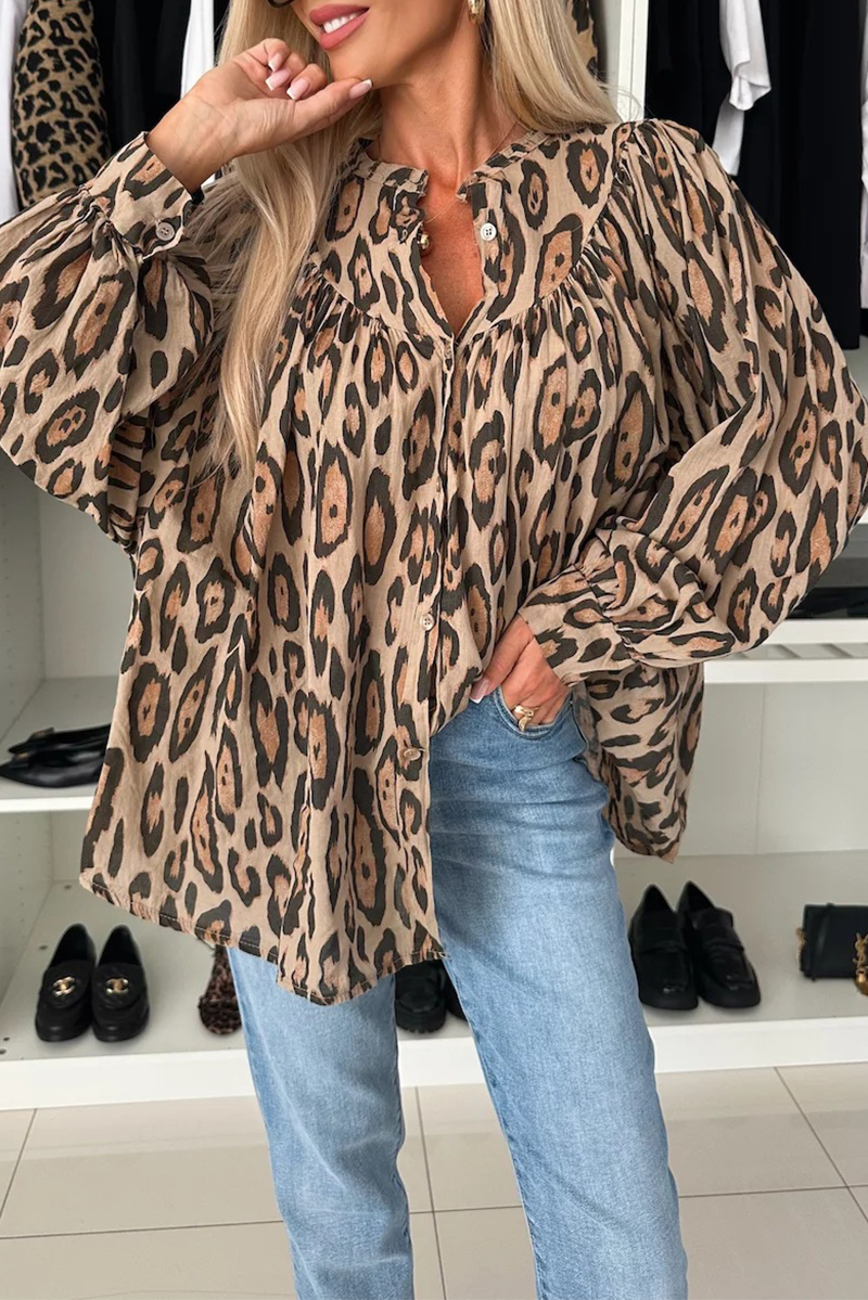 Blusas casuales con cuello redondo fruncido y botones de leopardo