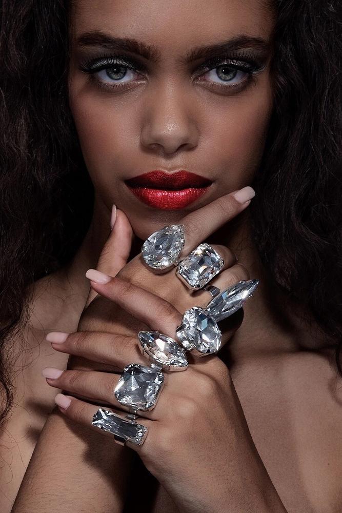 Juego de 7 anillos de cristal Dana 