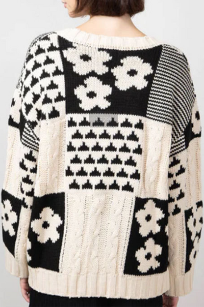 Suéteres casuales de cuello redondo con tejido de flores y bloques de color en contraste