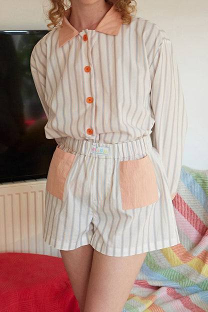 Conjunto informal de dos piezas con cuello vuelto, manga larga y diseño de patchwork a rayas para uso diario