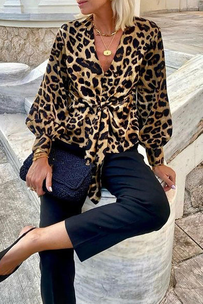 Blusas elegantes de calle con cuello en V, encaje y estampado de leopardo
