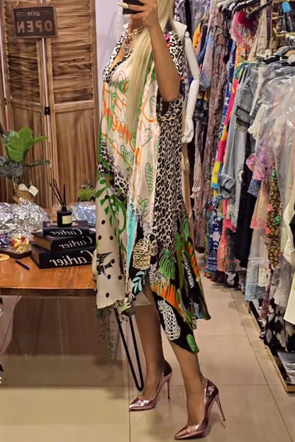 Vestido informal de manga corta con cuello en V irregular y estampado de leopardo y letras de calle