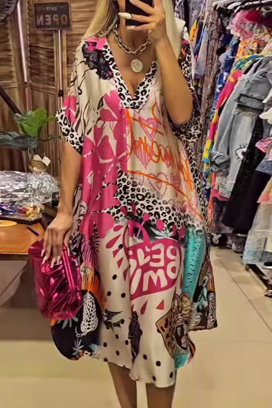 Vestido informal de manga corta con cuello en V irregular y estampado de leopardo y letras de calle