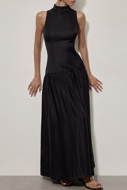 Vestidos sexys sin mangas con cuello halter fruncido y espalda descubierta