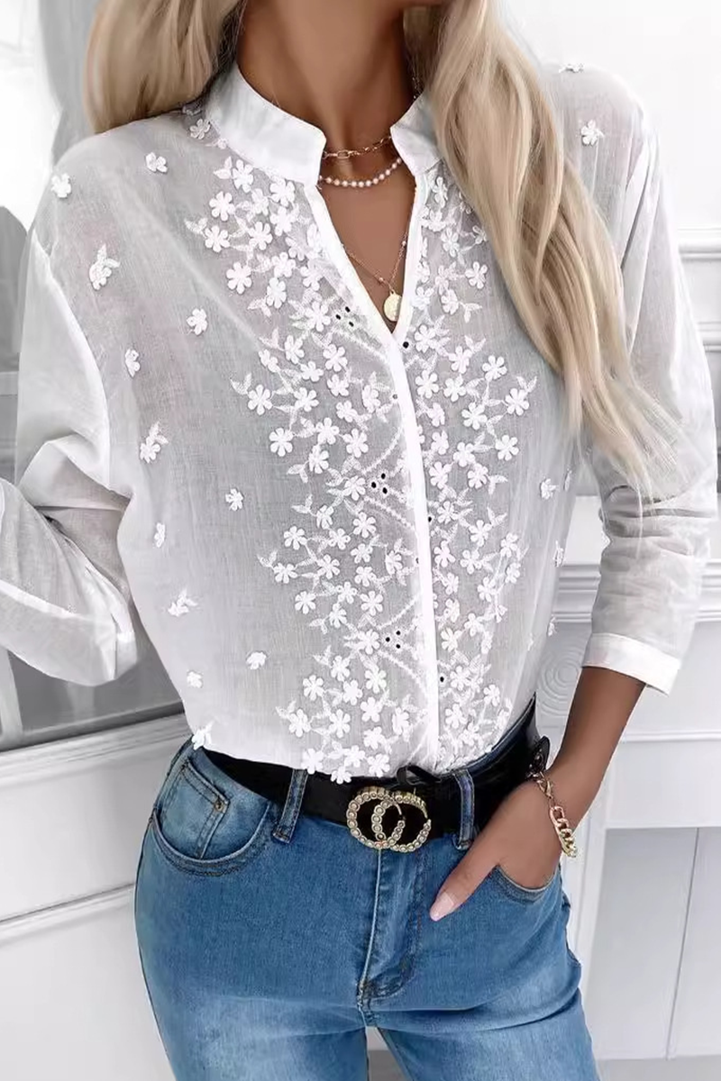 Blusas casuales bordadas de uso diario con cuello en V calado