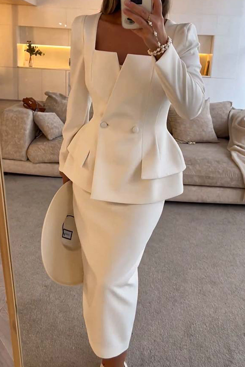 Elegante conjunto de dos piezas con botones, volantes, cuello cuadrado y manga larga