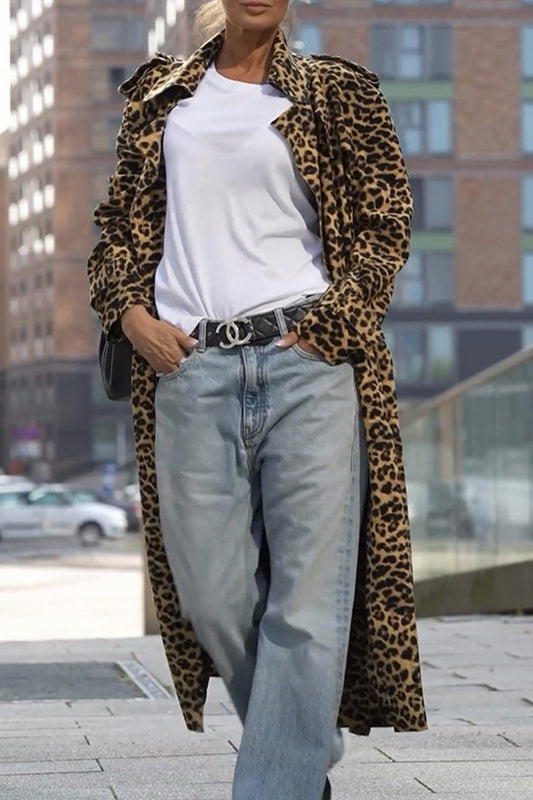 Prendas de abrigo informales con cuello vuelto y estampado de leopardo y patchwork