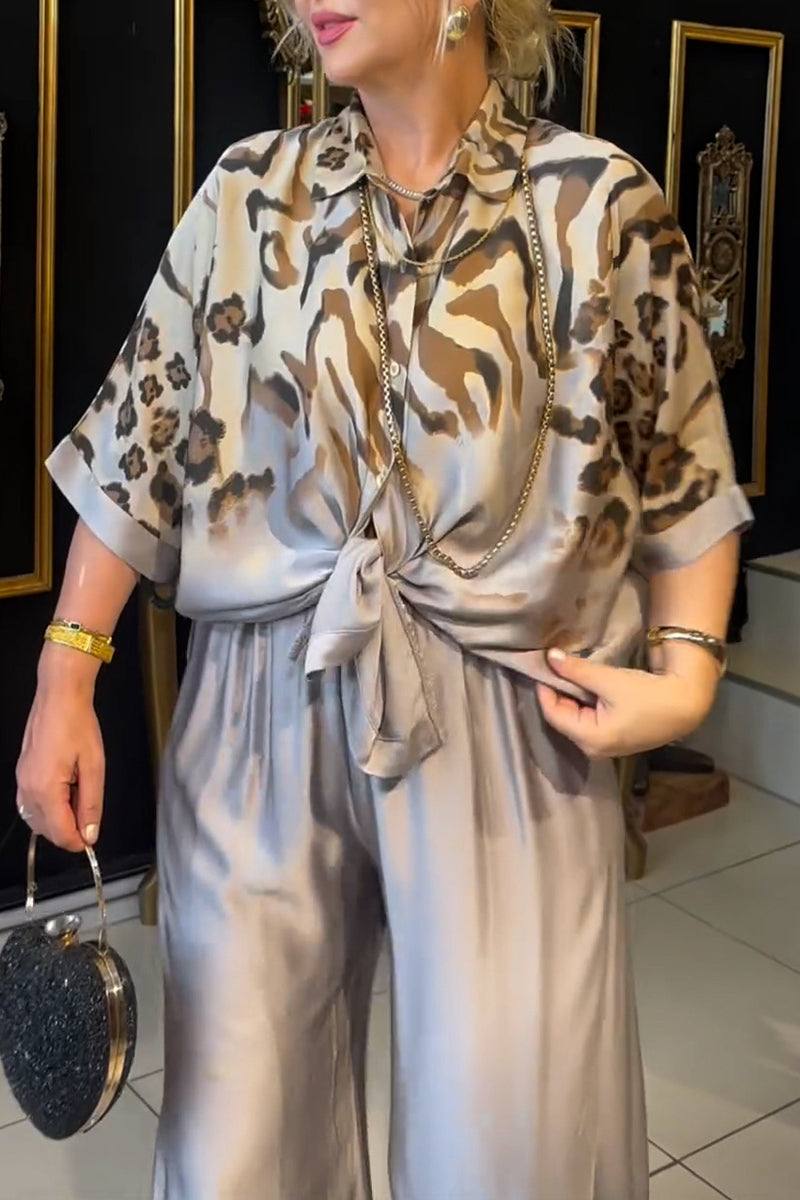 Conjunto de dos piezas informal con estampado de botones, cuello vuelto y manga larga