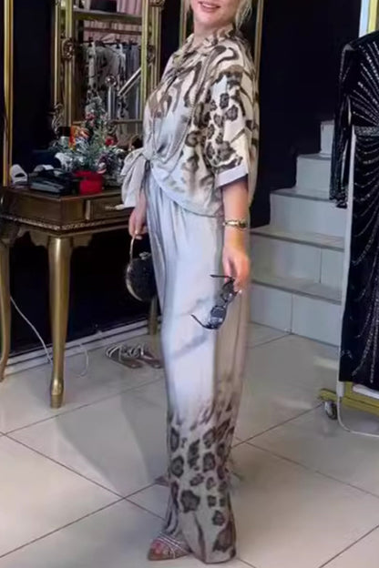 Conjunto de dos piezas informal con estampado de botones, cuello vuelto y manga larga
