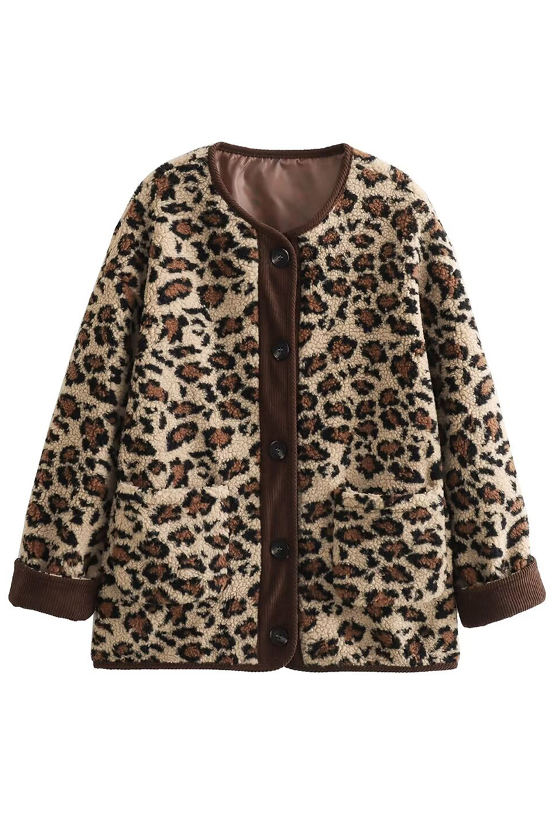 Prenda exterior informal de calle con estampado de leopardo, bolsillos y patchwork, cuello redondo y esponjosa