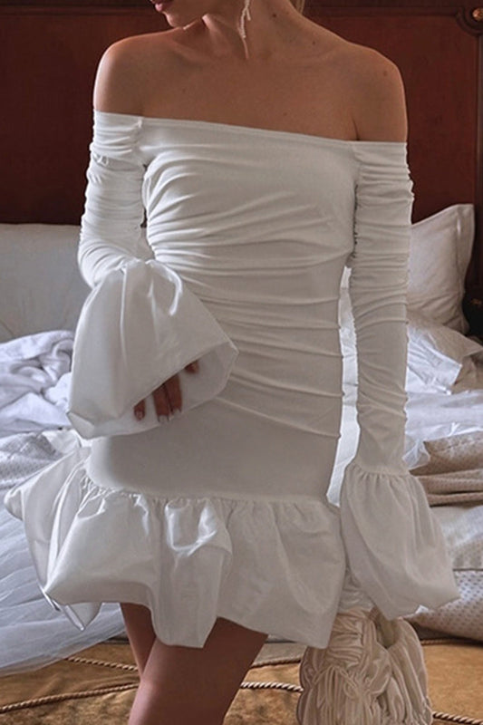 Vestidos sexys de corte A con hombros descubiertos y fruncidos