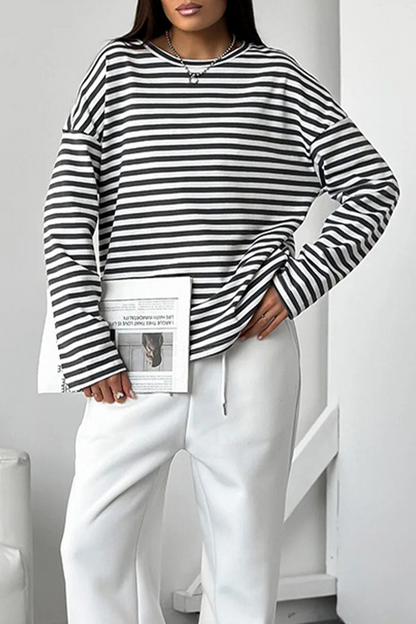 Tops casuales de rayas con cuello redondo en contraste