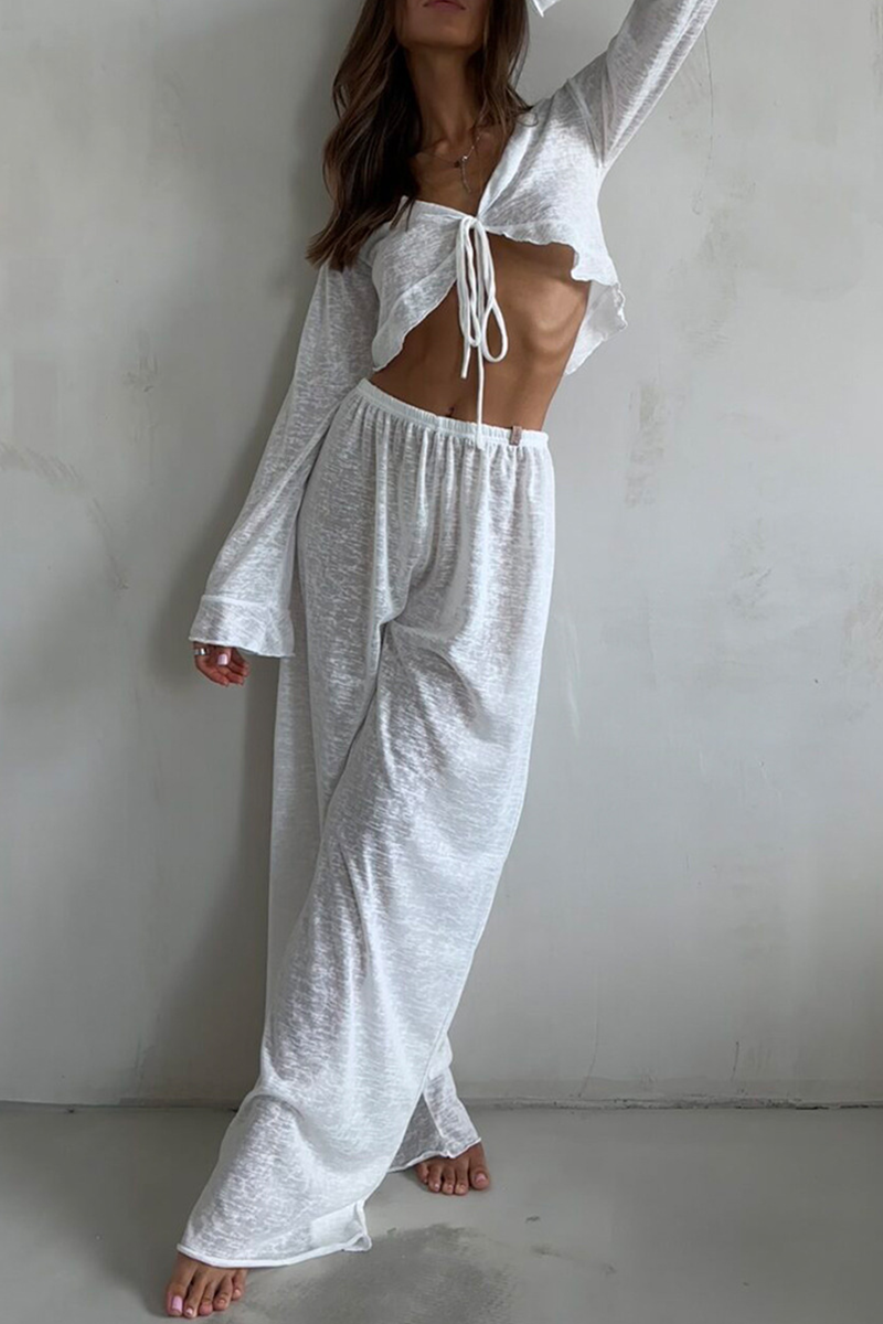 Conjunto informal de dos piezas con encaje, volantes, cuello en V y manga larga