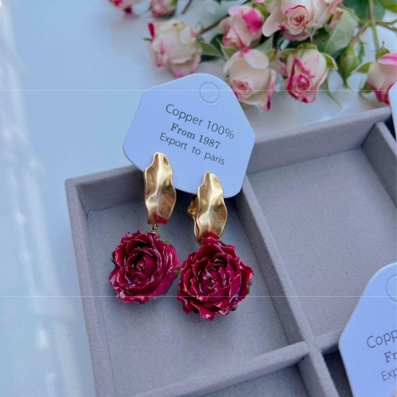 Elegantes pendientes con adornos de metal y flores reales (cada uno es único) (17 colores)