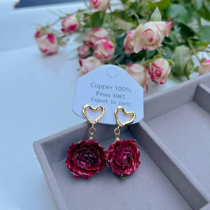 Elegantes pendientes con adornos de metal y flores reales (cada uno es único) (17 colores)