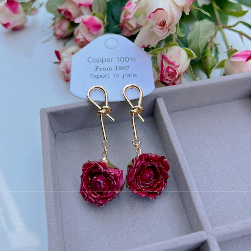 Elegantes pendientes con adornos de metal y flores reales (cada uno es único) (17 colores)