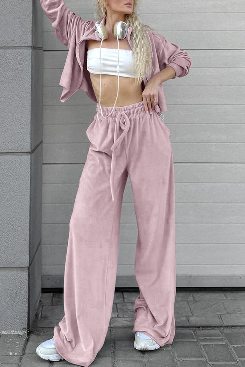 Conjunto informal de dos piezas con cuello vuelto, manga larga y bolsillos de calle con cordones