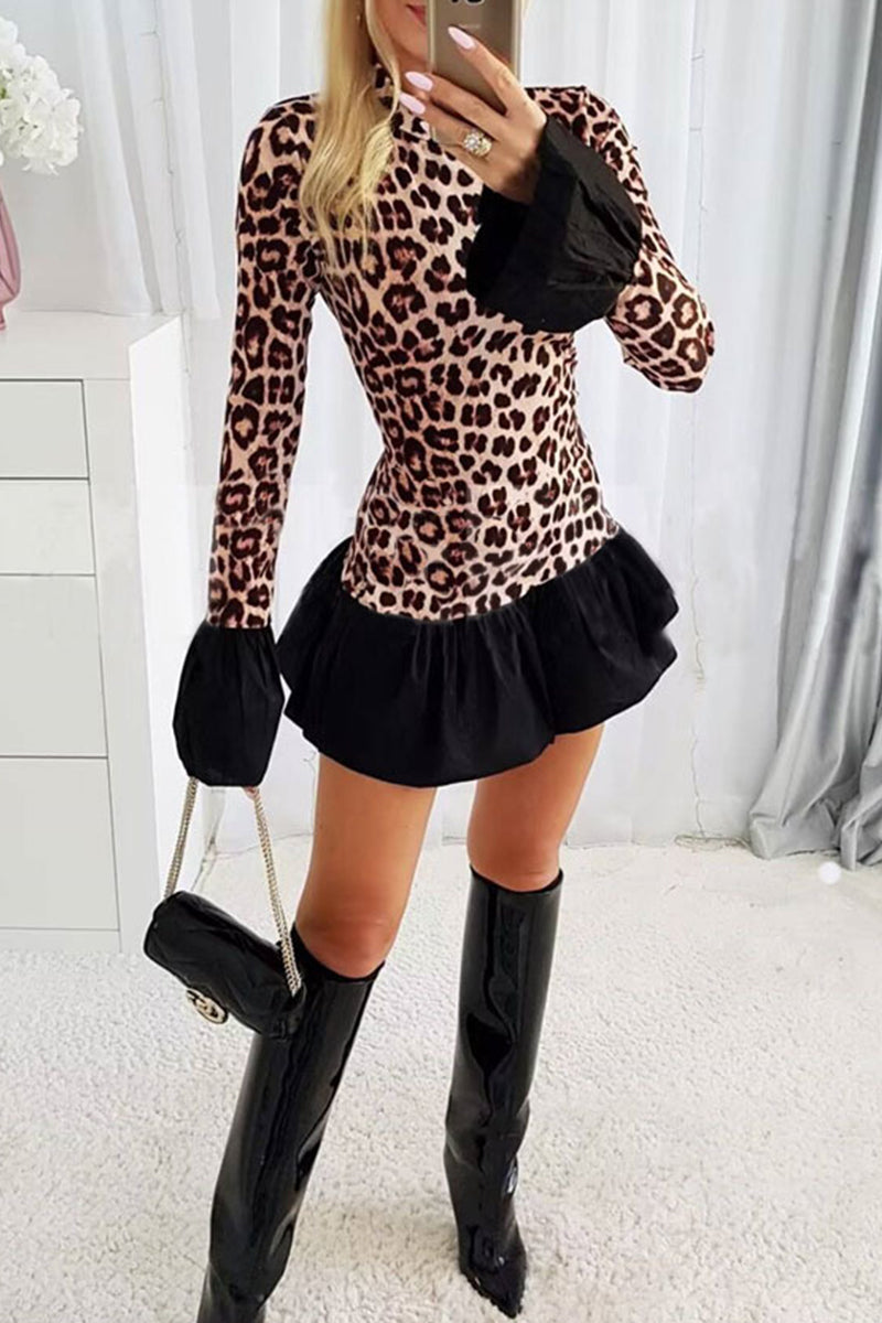 Vestidos sexis de corte A con cuello alto y medio estampado de leopardo en contraste