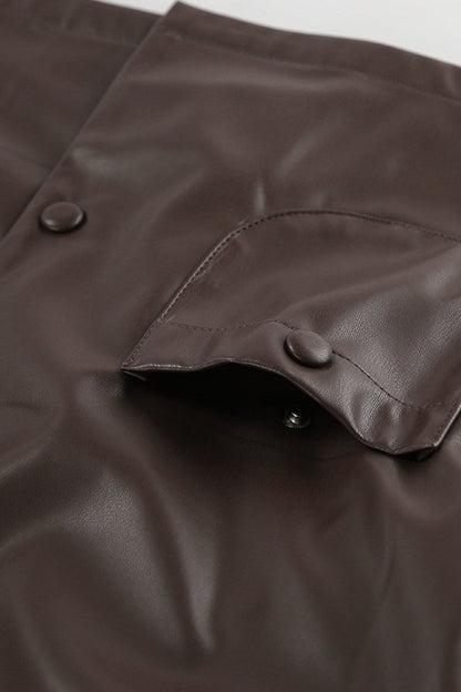 Prendas de abrigo con cuello vuelto, botones y bolsillos de color liso