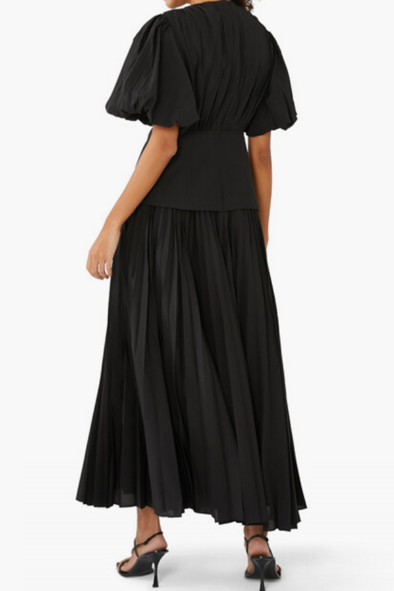 Vestidos casuales de corte A con escote en V y diseño de tirantes