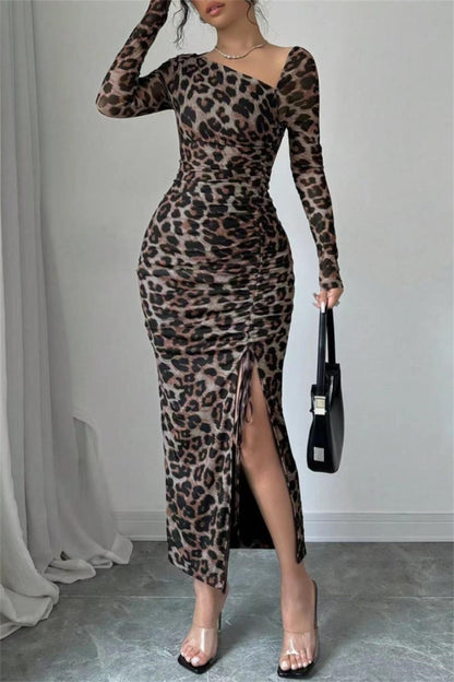 Vestido sexy informal de manga larga con estampado de leopardo, cordón ajustable, cuello oblicuo y abertura (3 colores)