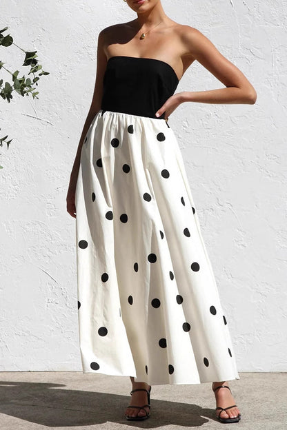 Vestidos sexis de vacaciones con lunares en contraste, sin tirantes y sin tirantes