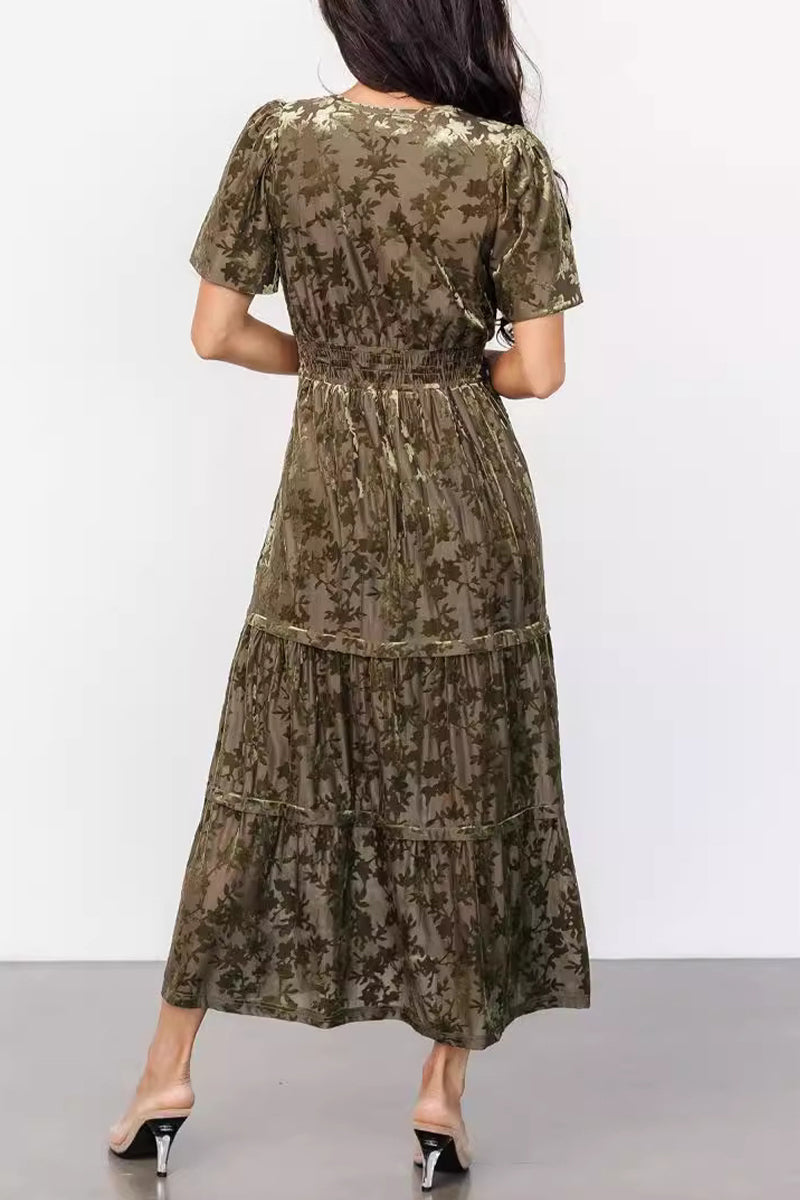 Elegante vestido de línea A con escote en V, textura de volantes y bolsillos con flores