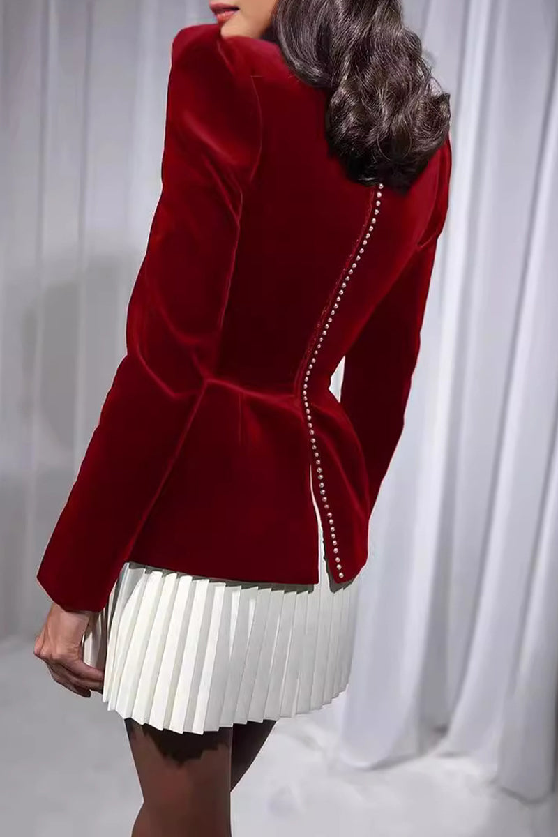 Elegantes vestidos plisados de terciopelo con escote cuadrado