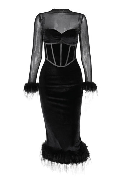Vestido de falda cruzada de terciopelo con cuello redondo y dobladillo de plumas de malla sexy