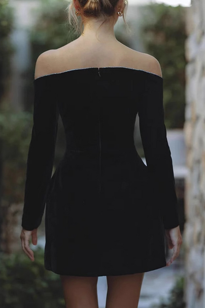 Vestidos de princesa sexys con hombros descubiertos y decoración de diamantes de imitación