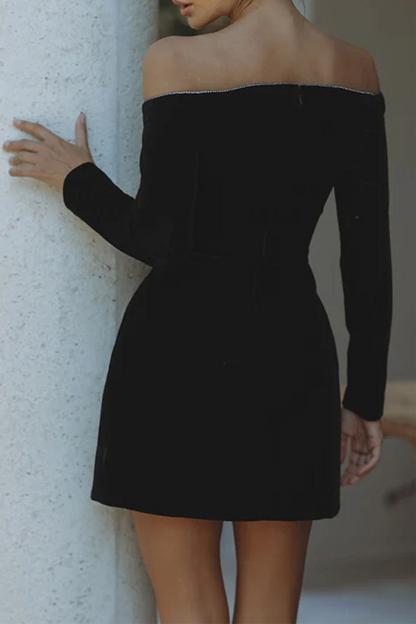 Vestidos de princesa sexys con hombros descubiertos y decoración de diamantes de imitación