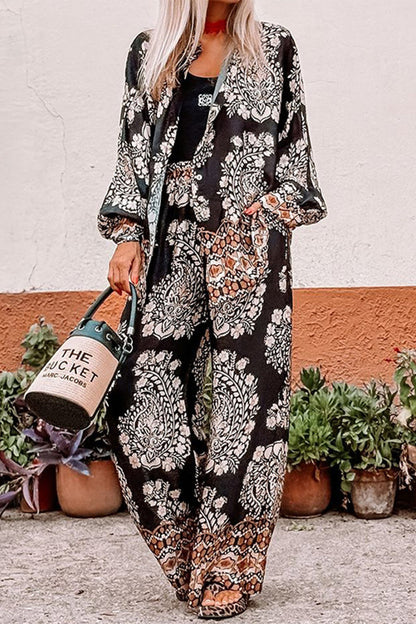 Conjunto informal de dos piezas con estampado floral, bolsillos, botones, cuello vuelto, manga larga