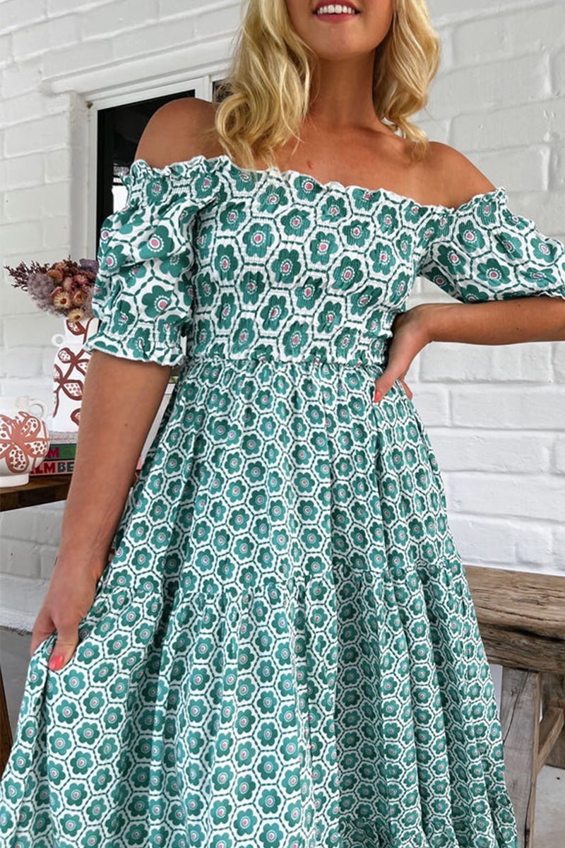 Vestido informal de manga corta con hombros descubiertos, estampado geométrico en contraste