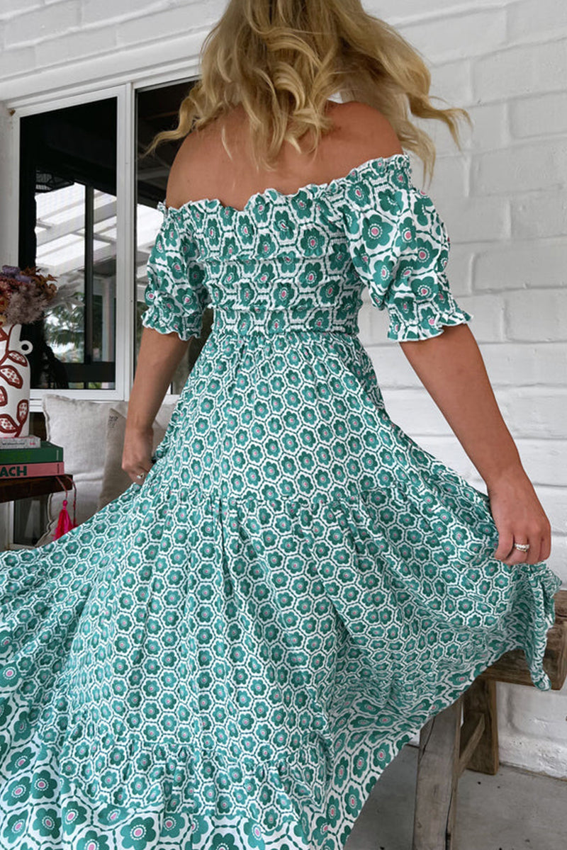 Vestido informal de manga corta con hombros descubiertos, estampado geométrico en contraste