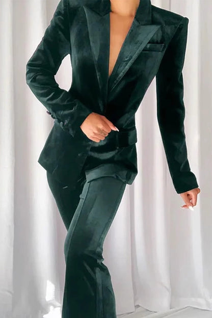 Conjunto informal de dos piezas con botones, cuello vuelto, manga larga y terciopelo