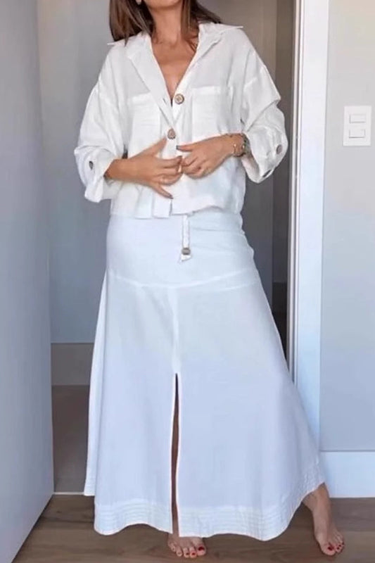 Conjunto informal de dos piezas con cordones, botones, cuello vuelto, manga larga