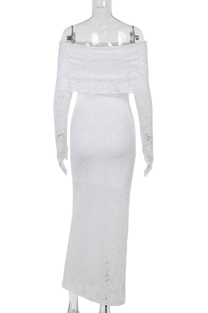 Elegante vestido de encaje con hombros descubiertos