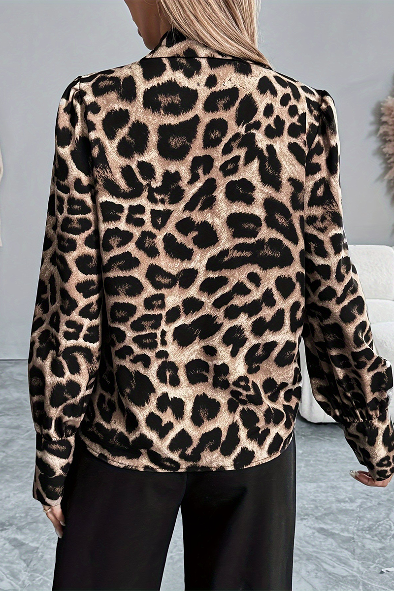 Blusas casuales con cuello vuelto y patchwork de leopardo