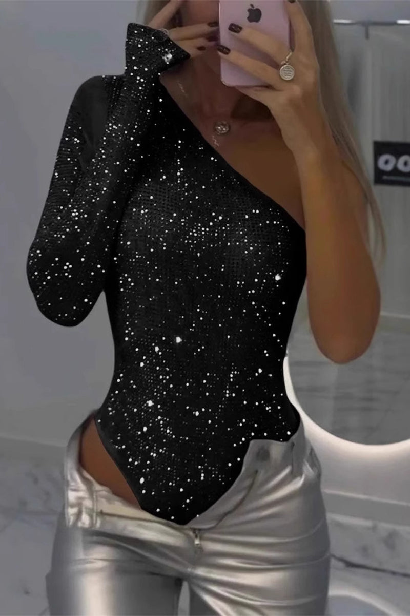 Body ajustado con lentejuelas y hombros descubiertos (6 colores)