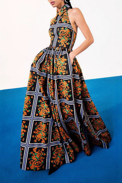 Elegante vestido de falda de un solo paso con halter y contraste con estampado floral