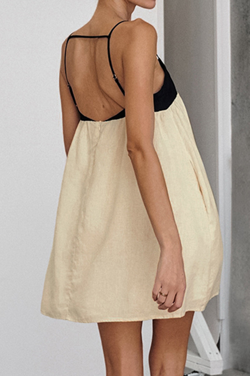 Vestidos casuales con escote cuadrado, espalda descubierta y bolsillos en contraste