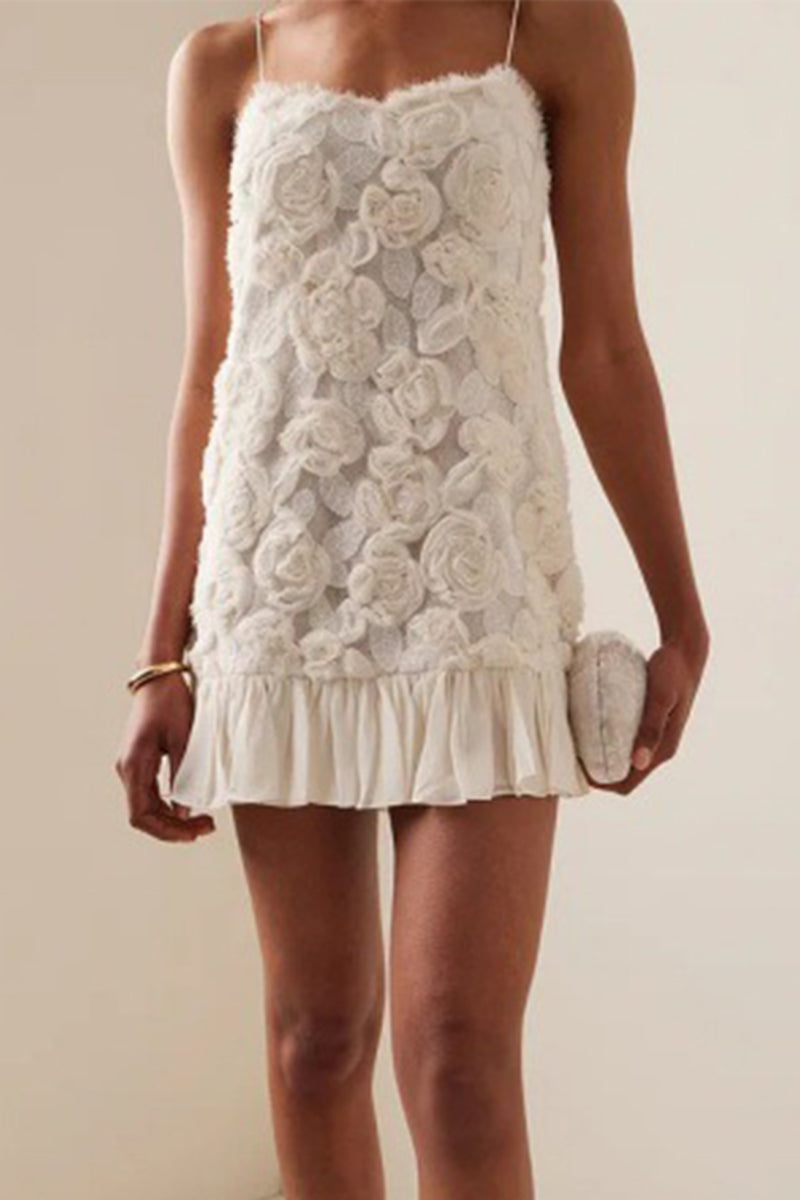 Elegantes vestidos de tirantes con escote en U y forma de flor