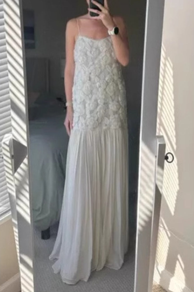 Elegantes vestidos largos con escote en V y forma de flor