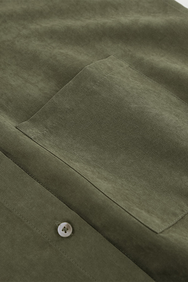 Blusas casuales con botones y cuello vuelto