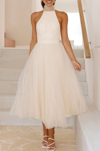 Vestidos de princesa sexys con encaje, espalda descubierta y cuello halter