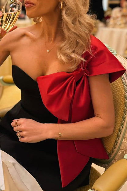Vestidos de noche sexys con hombros descubiertos y diseño de patchwork y lazo en contraste